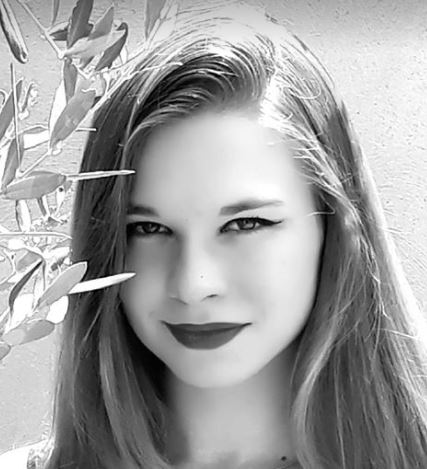 Head and shoulders photo of Lauranne OLIVA