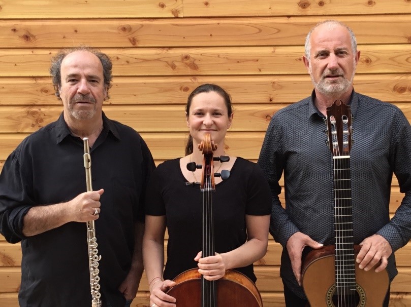 Photo de Trio Via Domitia avec leurs instruments musicales